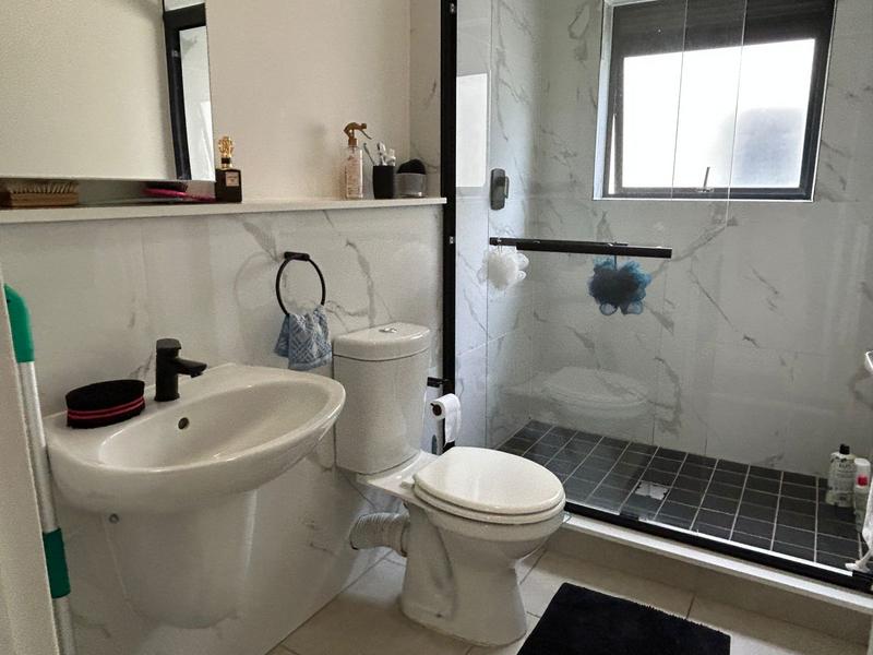 1 Bedroom Property for Sale in Sandown Western Cape